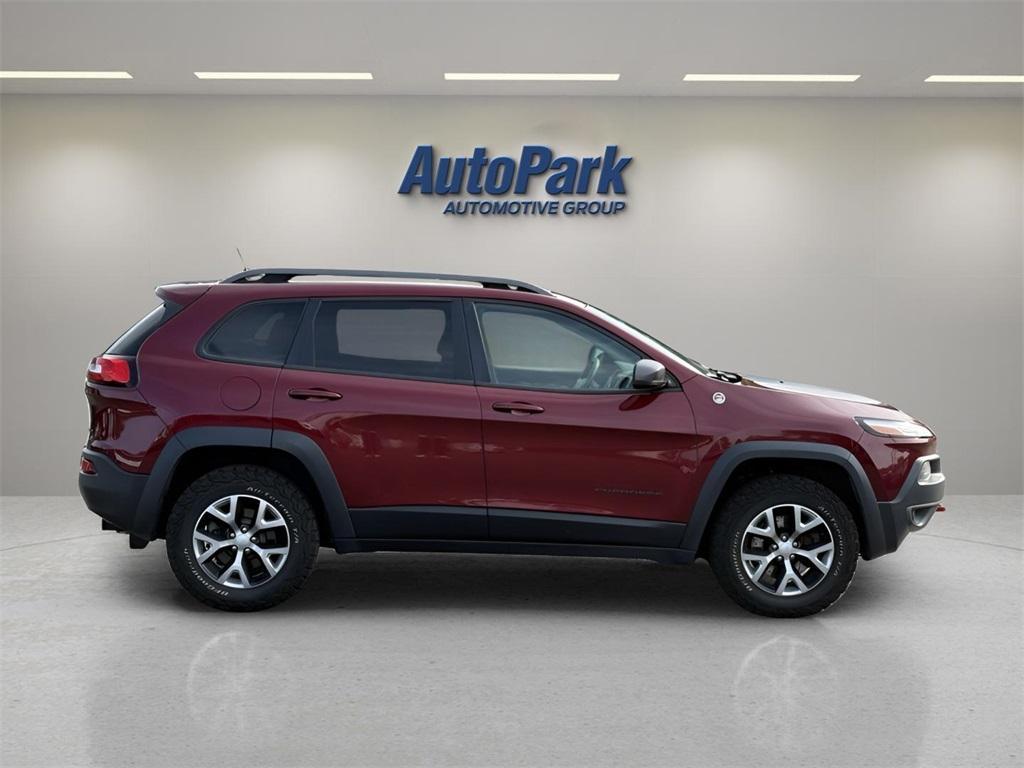 used 2018 Jeep Cherokee car, priced at $13,989