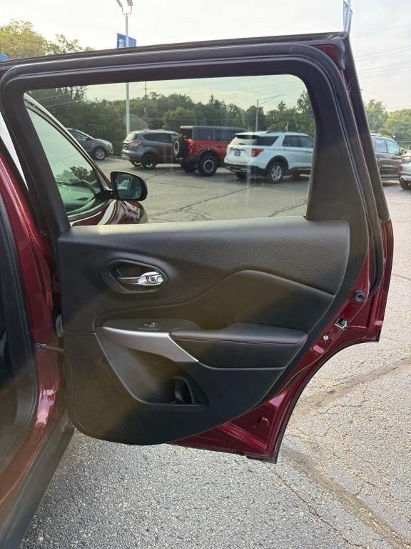 used 2018 Jeep Cherokee car, priced at $13,989