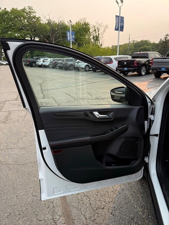 new 2025 Ford Escape car, priced at $38,510