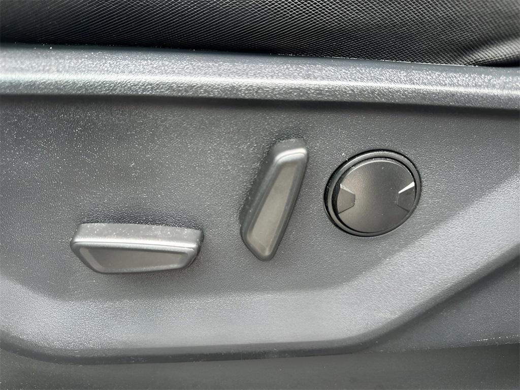 used 2023 Ford F-150 car, priced at $40,995