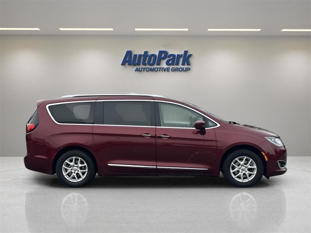 used 2020 Chrysler Pacifica car, priced at $21,995