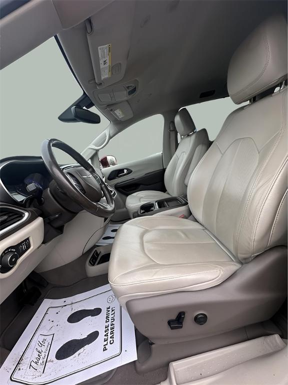 used 2020 Chrysler Pacifica car, priced at $21,995