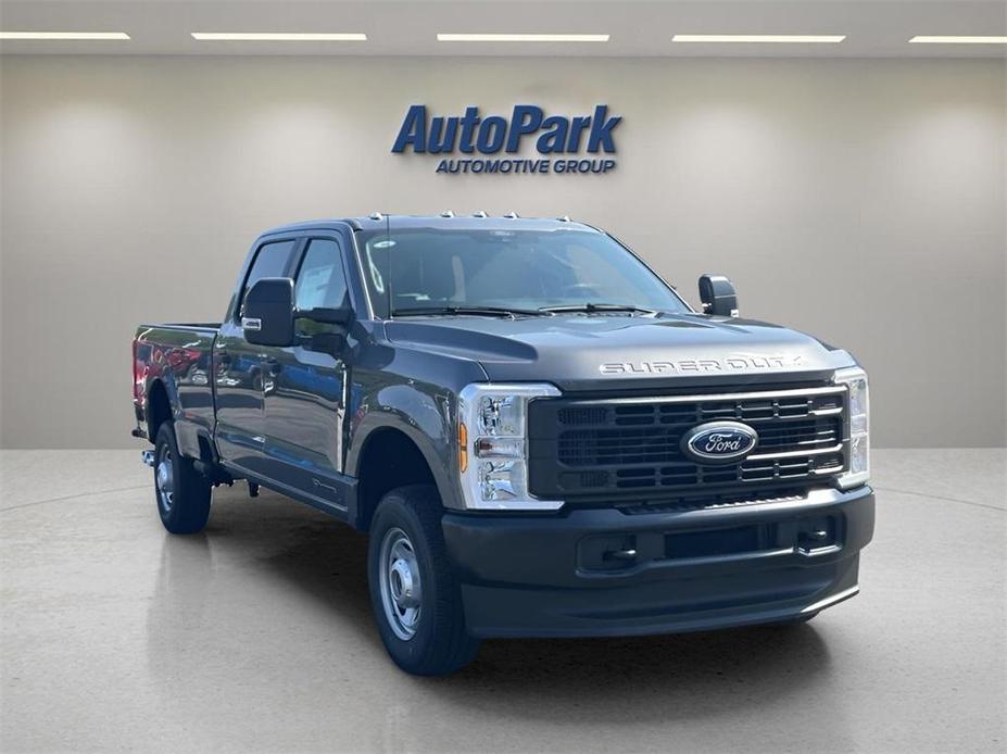 new 2024 Ford F-350 car, priced at $68,375