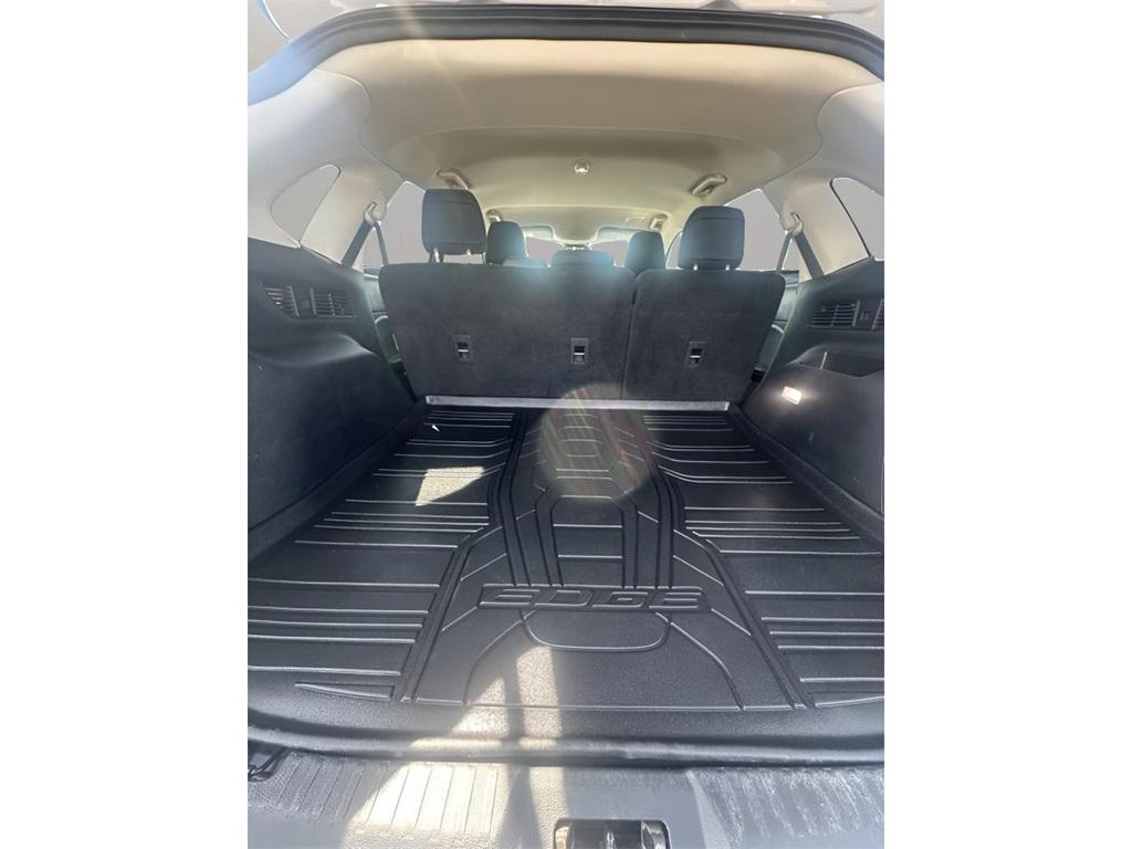 used 2021 Ford Edge car, priced at $17,995
