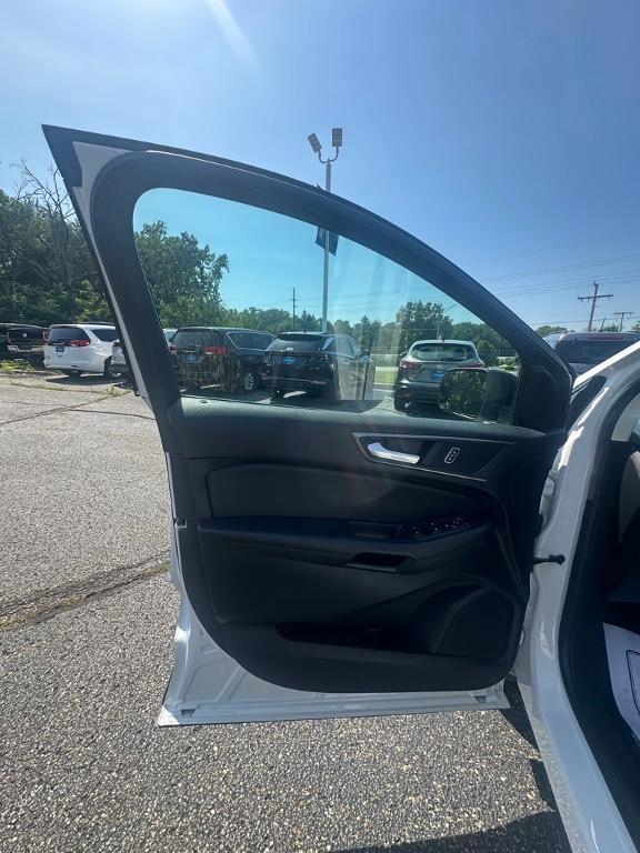 used 2021 Ford Edge car, priced at $17,995