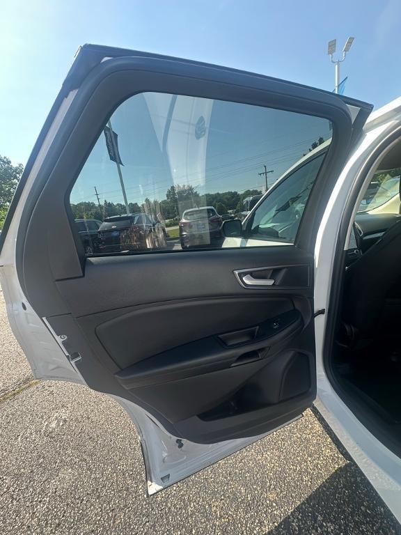 used 2021 Ford Edge car, priced at $17,995
