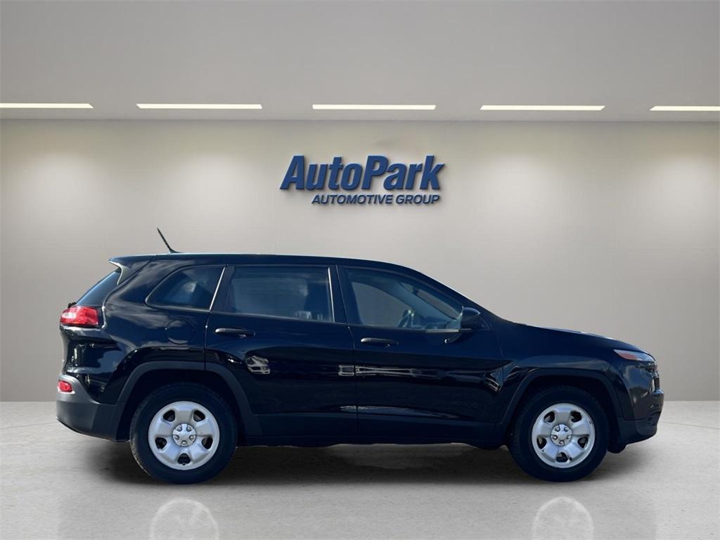used 2017 Jeep Cherokee car, priced at $13,178