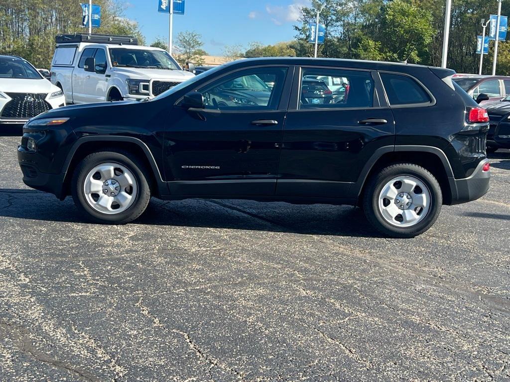 used 2017 Jeep Cherokee car, priced at $13,178