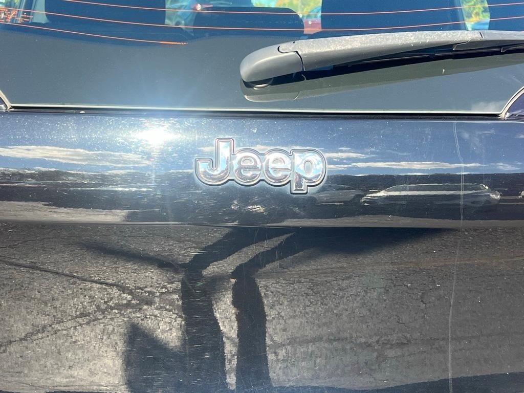 used 2017 Jeep Cherokee car, priced at $13,178