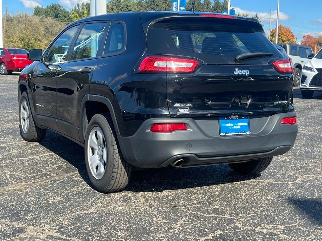 used 2017 Jeep Cherokee car, priced at $13,178