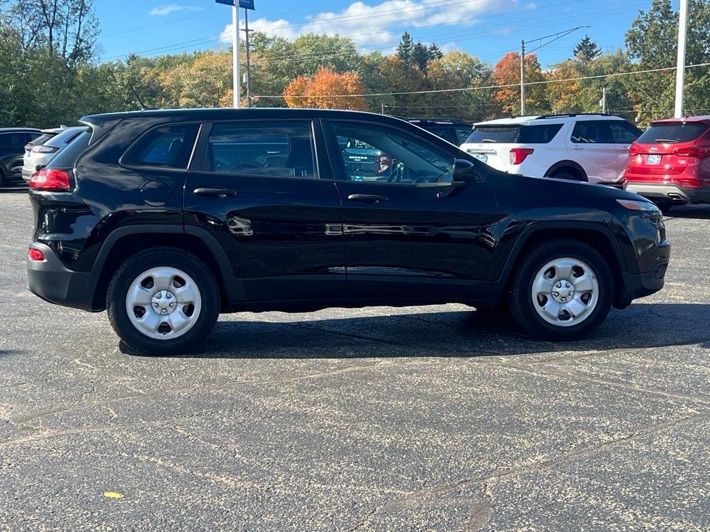 used 2017 Jeep Cherokee car, priced at $13,178