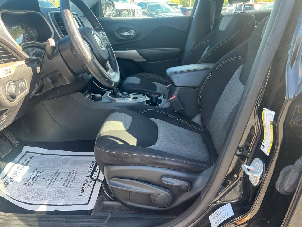 used 2017 Jeep Cherokee car, priced at $13,178