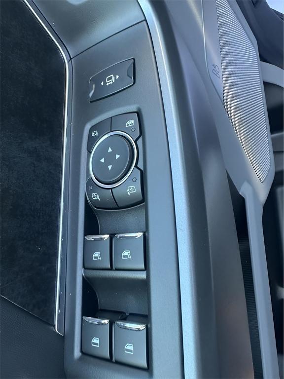 new 2025 Ford F-250 car, priced at $84,905