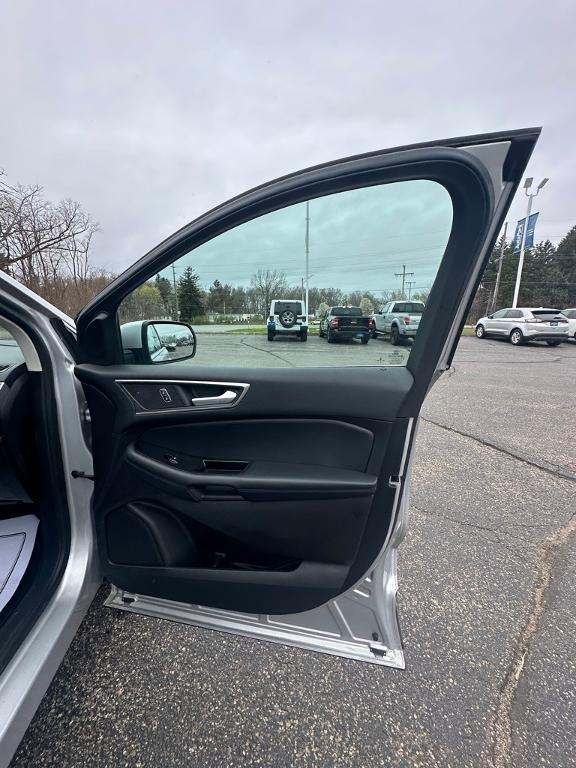 used 2019 Ford Edge car, priced at $12,995