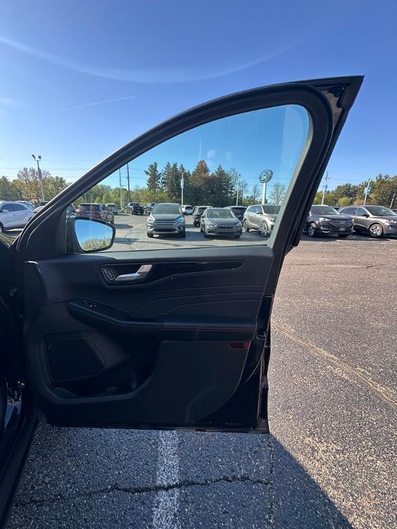 new 2025 Ford Escape car, priced at $40,855