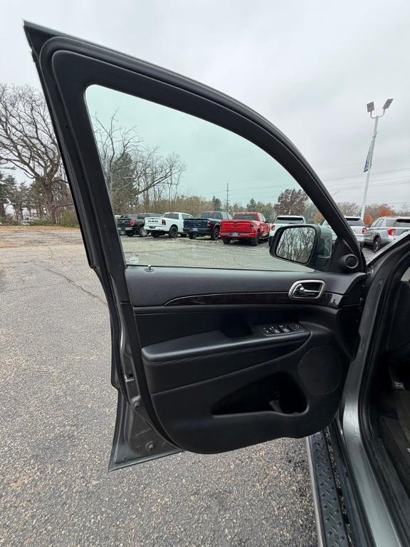 used 2013 Jeep Grand Cherokee car, priced at $6,995