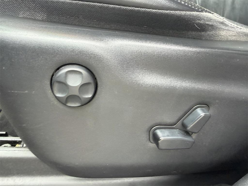 used 2013 Jeep Grand Cherokee car, priced at $6,995