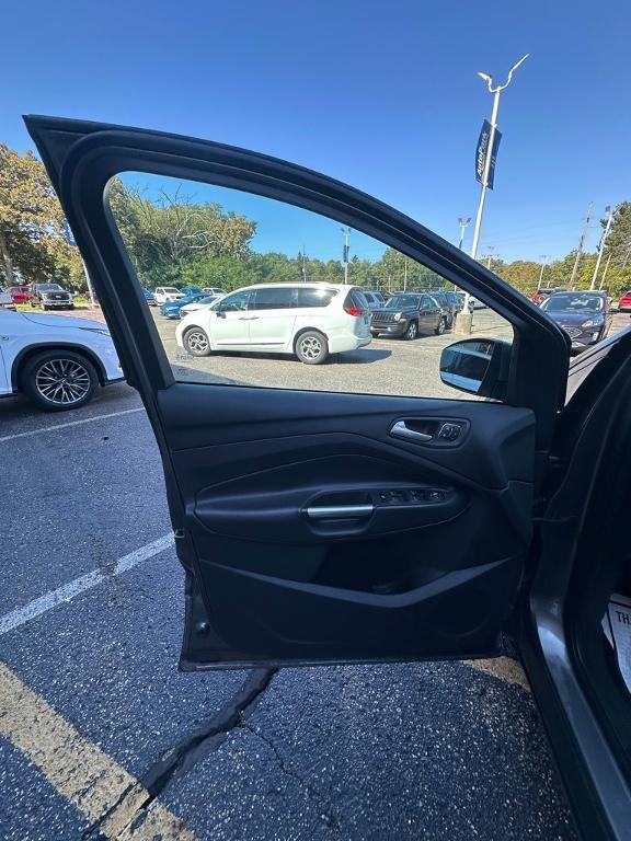 used 2014 Ford Escape car, priced at $13,995