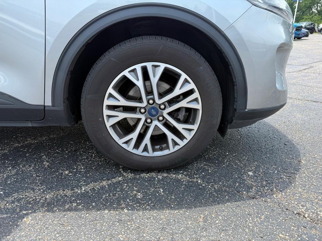 used 2022 Ford Escape car, priced at $20,829