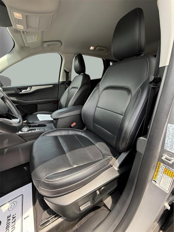 used 2022 Ford Escape car, priced at $20,829