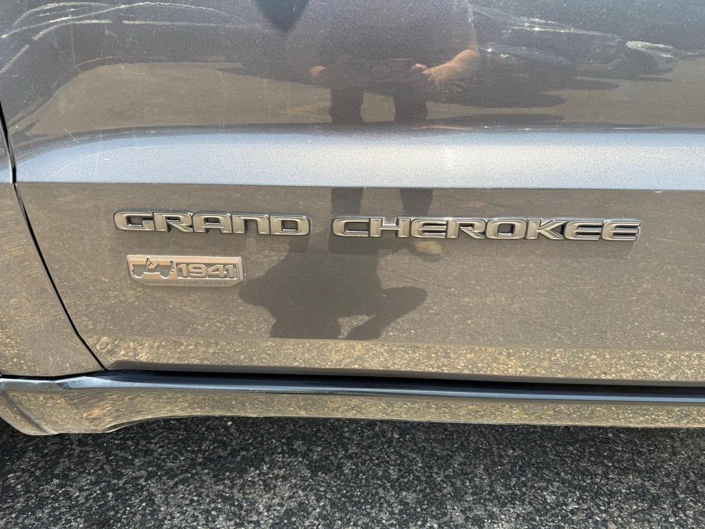 used 2016 Jeep Grand Cherokee car, priced at $15,995