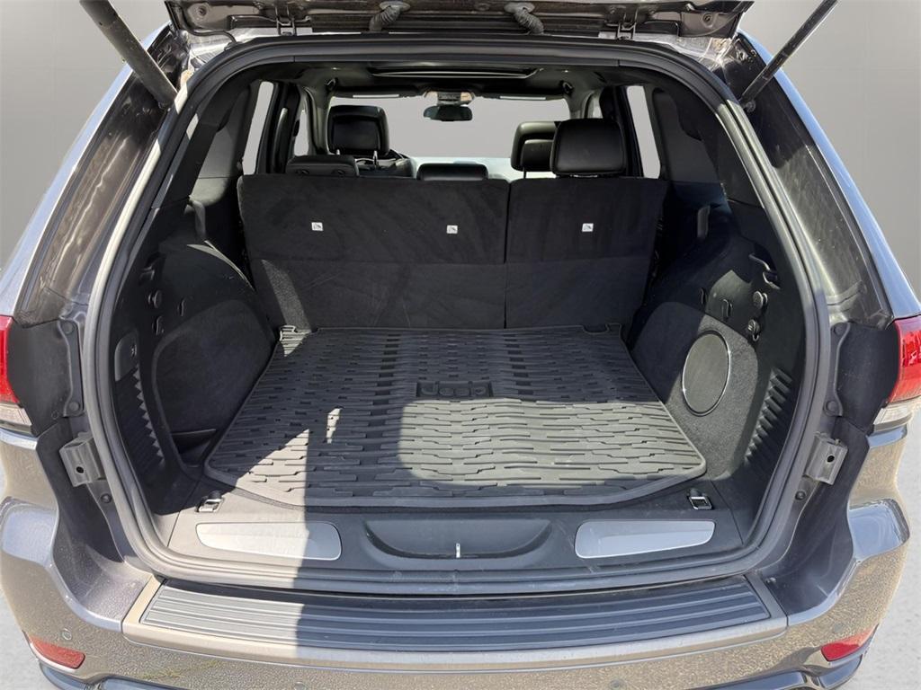 used 2016 Jeep Grand Cherokee car, priced at $15,995