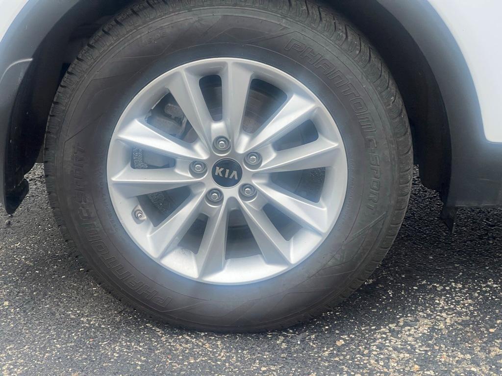 used 2019 Kia Sorento car, priced at $13,957