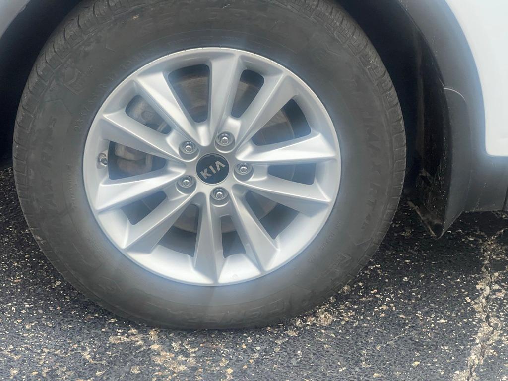 used 2019 Kia Sorento car, priced at $13,957