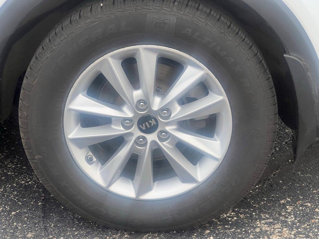 used 2019 Kia Sorento car, priced at $13,957