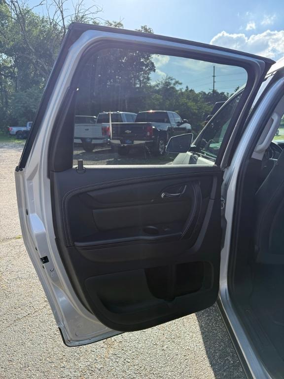 used 2017 Chevrolet Traverse car, priced at $11,000