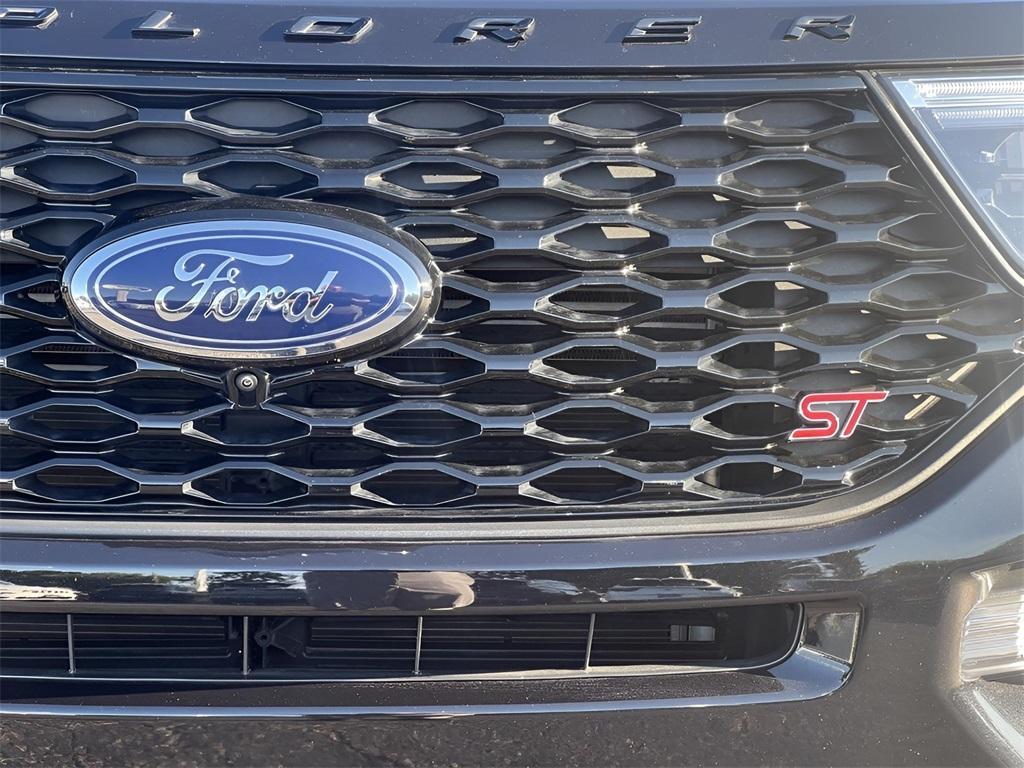 used 2023 Ford Explorer car, priced at $44,484
