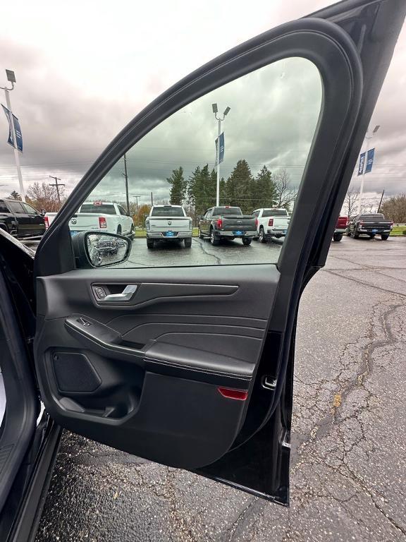 new 2025 Ford Escape car, priced at $37,355