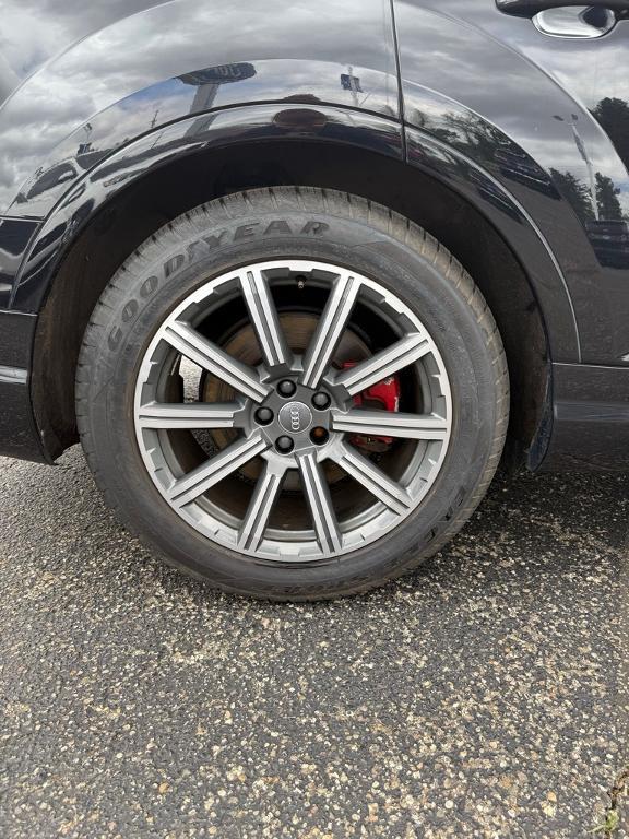 used 2017 Audi Q7 car, priced at $14,995