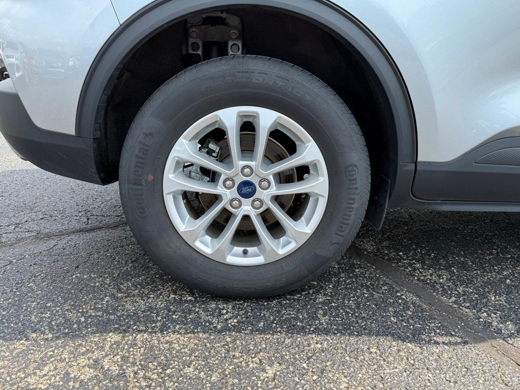 used 2022 Ford Escape car, priced at $21,995