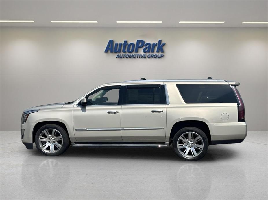 used 2015 Cadillac Escalade ESV car, priced at $22,500