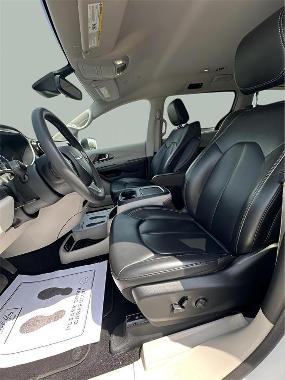 used 2023 Chrysler Pacifica car, priced at $23,995