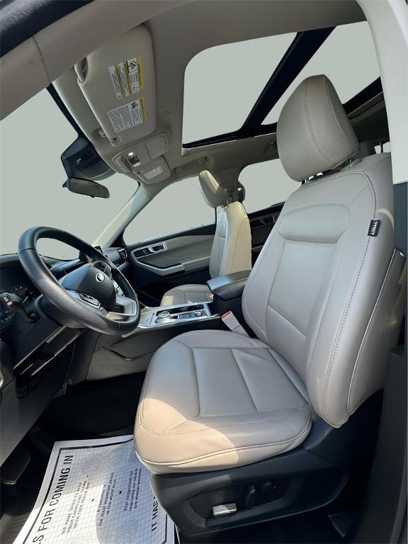 used 2022 Ford Explorer car, priced at $28,784