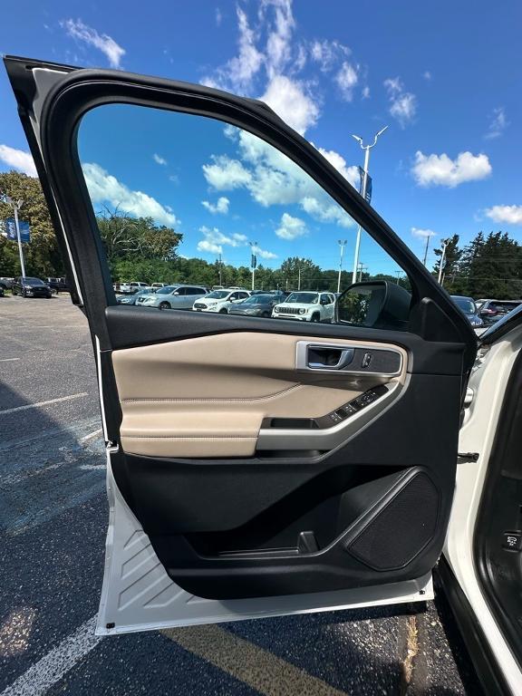 used 2022 Ford Explorer car, priced at $28,784