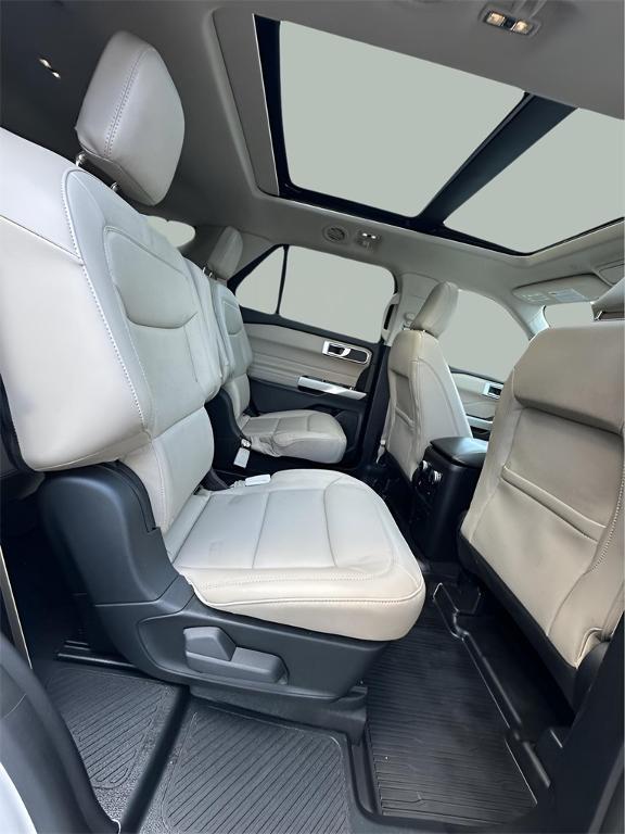 used 2022 Ford Explorer car, priced at $28,784