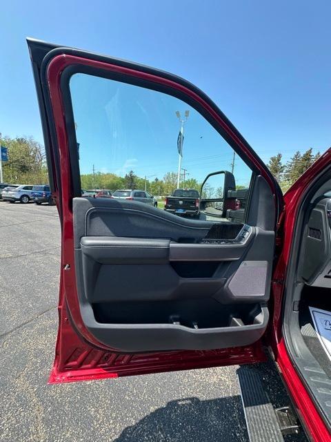 new 2025 Ford F-350 car