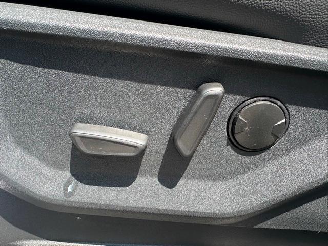 new 2025 Ford F-350 car