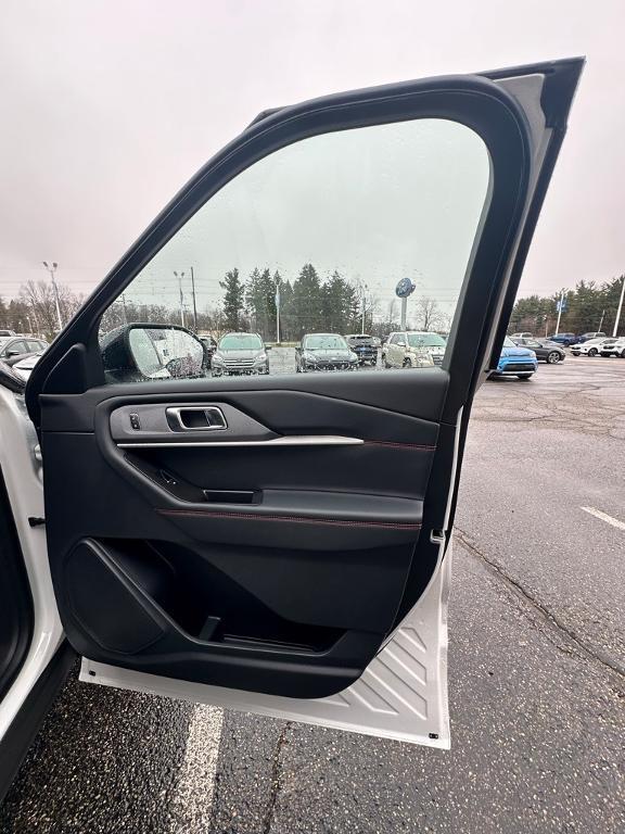 new 2025 Ford Explorer car, priced at $50,700
