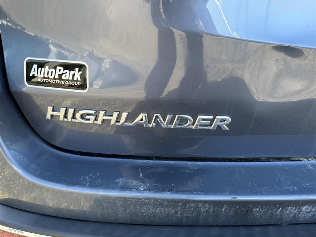 used 2018 Toyota Highlander car, priced at $17,500