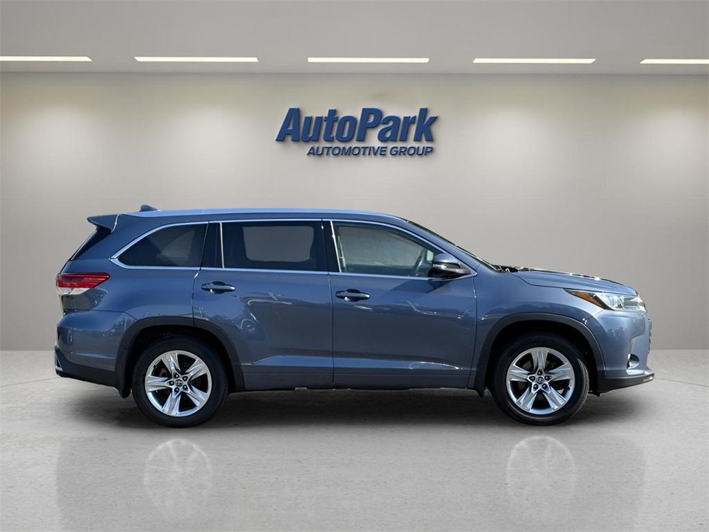 used 2018 Toyota Highlander car, priced at $17,500