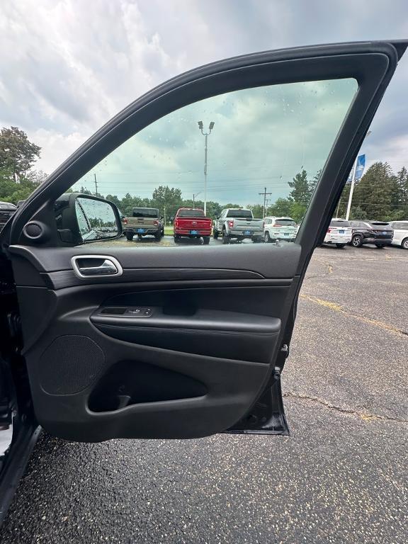 used 2021 Jeep Grand Cherokee car, priced at $24,995