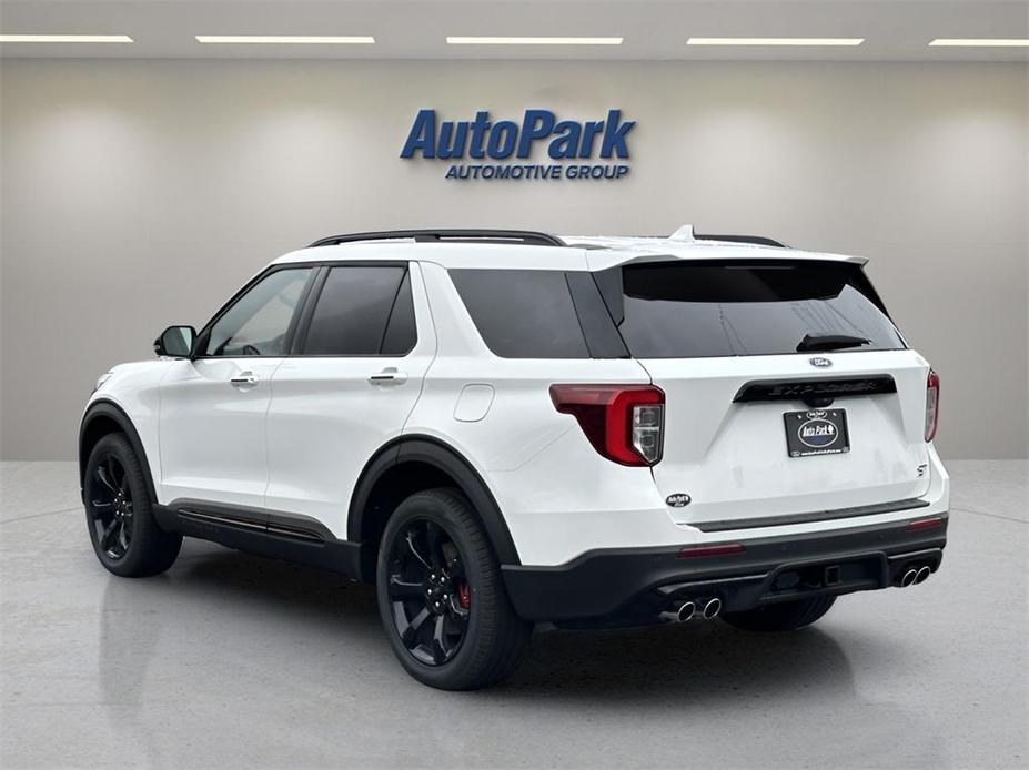 new 2024 Ford Explorer car, priced at $62,405