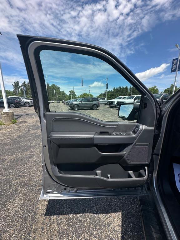 new 2025 Ford F-150 car, priced at $62,655