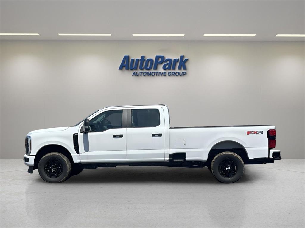 new 2024 Ford F-350 car, priced at $61,205