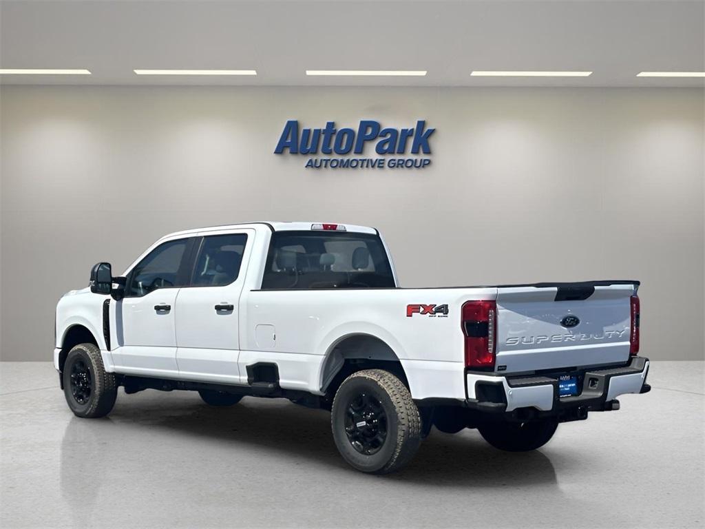 new 2024 Ford F-350 car, priced at $61,205