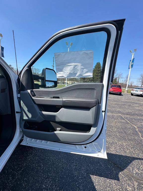 new 2024 Ford F-350 car, priced at $61,205